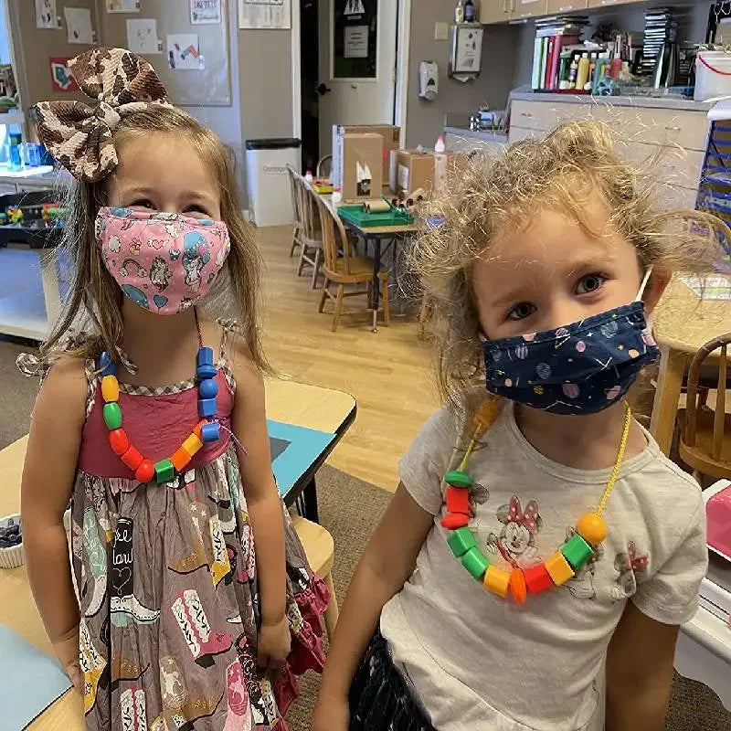צעצוע חרוזי השחלה חינוכיים – 25 חרוזים ו-3 חוטים
